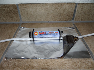 Abbildung 2: Die Aluminiumfolie sollte doppellagig mit der glänzenden Seite innenliegend gefaltet sein.